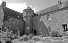 Couverture du document « Les manoirs autour du Vieux-Marché » — archives ARSSAT