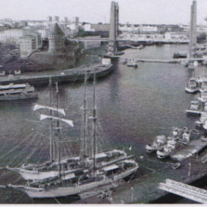 Couverture du document « Visite du port militaire et du musée de la Marine à Brest » — archives ARSSAT