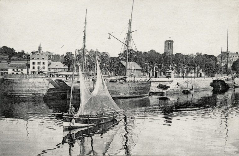 Départ du flambart de pêche Notre-Dame de la Salette, août 1907