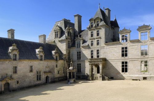 Château de Kerjean à Saint-Vougay