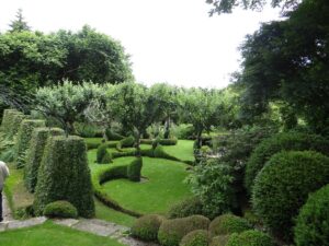 ManoirduLaunay160702ak_mu_red