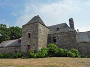 Trémargat : Manoir de Lampoul-Izellan, façade nord