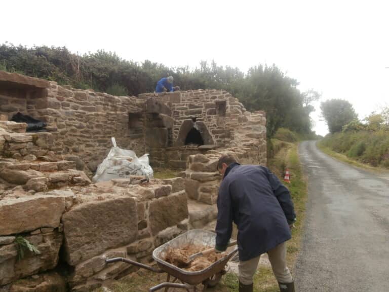 Travaux de réhabilitation du fournil de Kerianégan