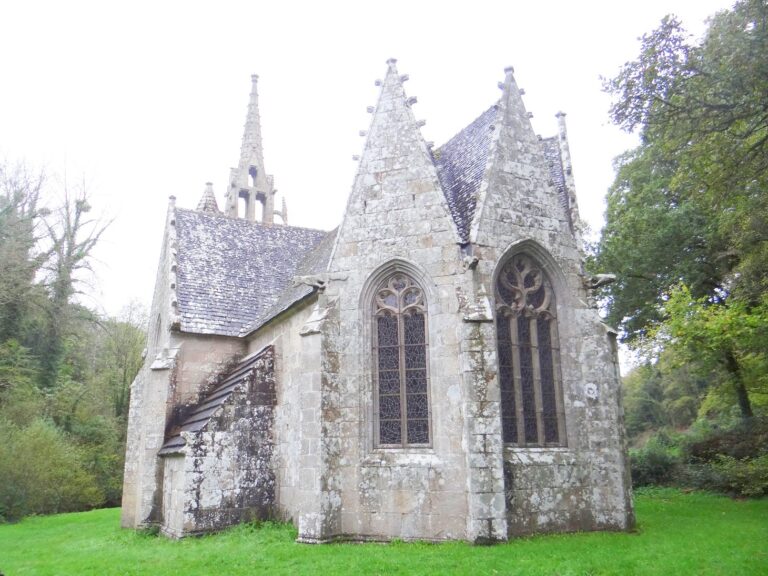 Chapelle Saint-Nicolas à Plufur