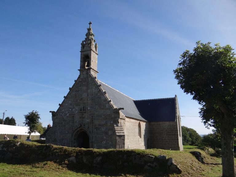 Chapelle Saint-Houarneau rénovée, à Bourbriac