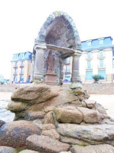 St_Guirec-oratoire__151120na_mu_red